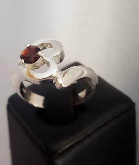 Silver heart ring with garnet gemstone